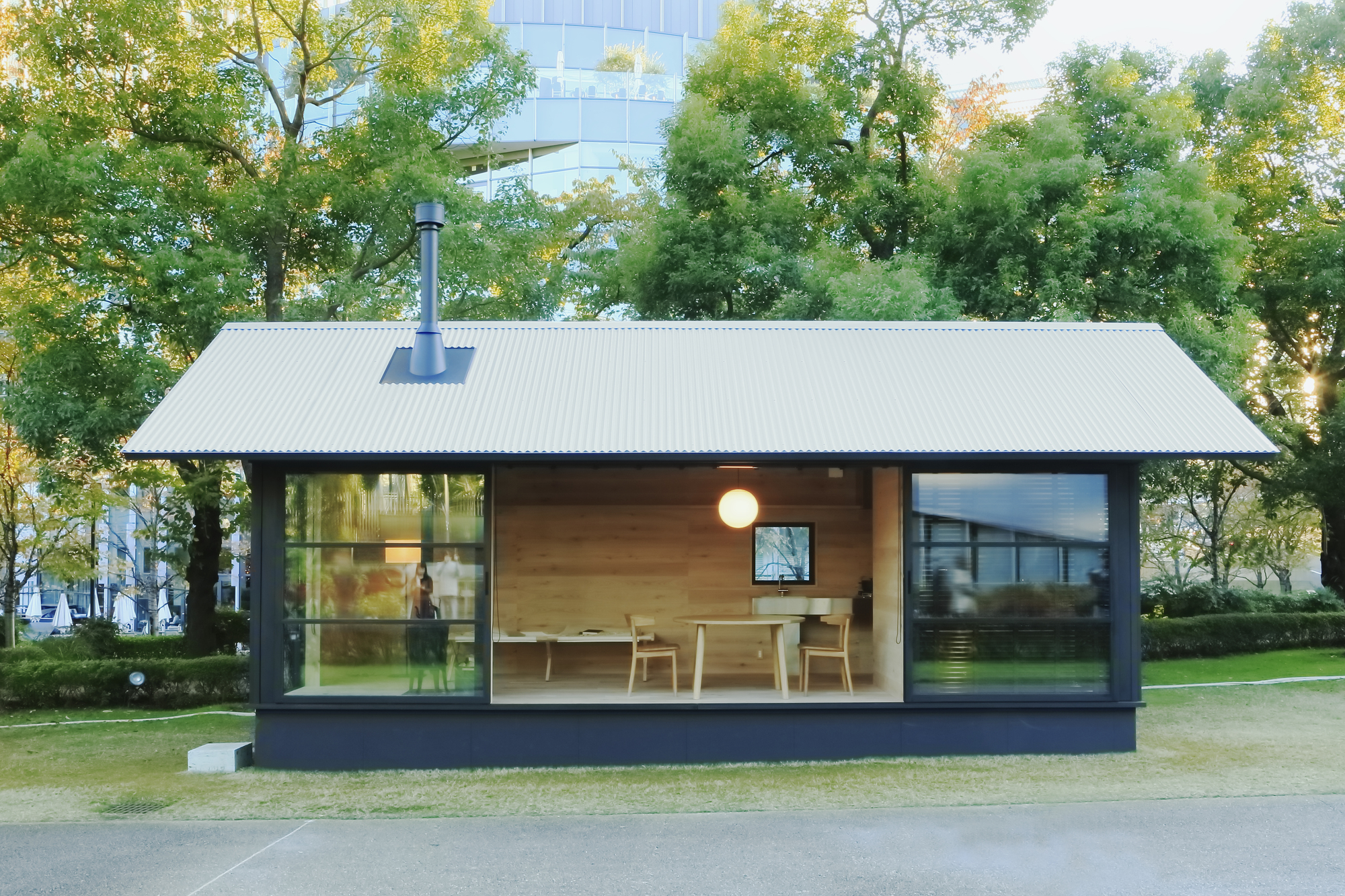 hut_01.jpg