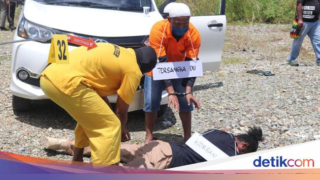 polisi-menggelar-rekonstruksi-kasus-pembunuhan-disertai-mutilasi-yang-terjadi-di-kabupaten-mimika-papua-dok-polda-papua_169.jpeg