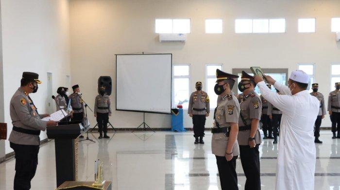 Sertijab-Kapolsek-Trimurjo-dari-AKP-Ahmad-Pancarudin-kepada-Iptu-Rihamuddin.jpg